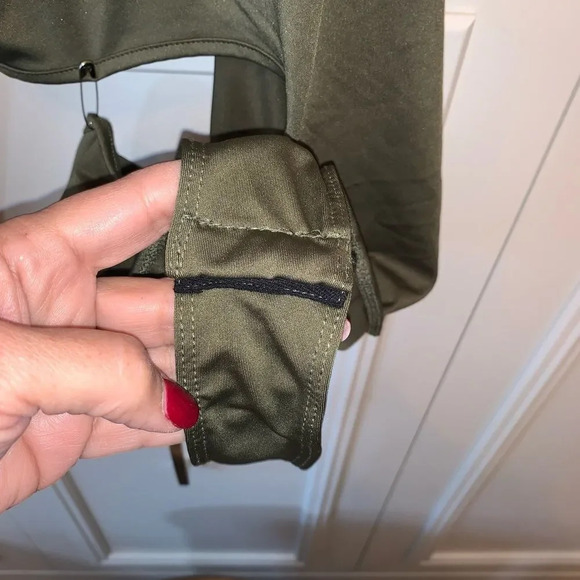 "Not Your Type" Olive Bodysuit M‎ - Picture 6 of 7